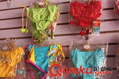 比基尼、分體泳衣 女士分體時尚泳裝兩件套批發 OEM泳裝工廠加工 女式泳衣批發-義烏蘇野貿易提供比基尼、分體泳衣 女士分體時尚泳裝兩件套批發 OEM泳裝工廠加工 女式泳衣批發的相關介紹、產品、服務、圖片、價格義烏蘇野貿易、拉舍爾毛毯;各種庫存產品小商品;外貿尾單產品;鞋服;保暖內衣套裝;皮草皮衣;雪地靴;家居日用品