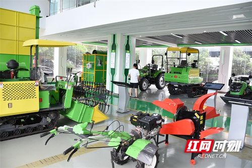 我為外貿(mào)趕訂單丨海外訂單翻番 雙峰 小農(nóng)機(jī) 澎湃 大能量